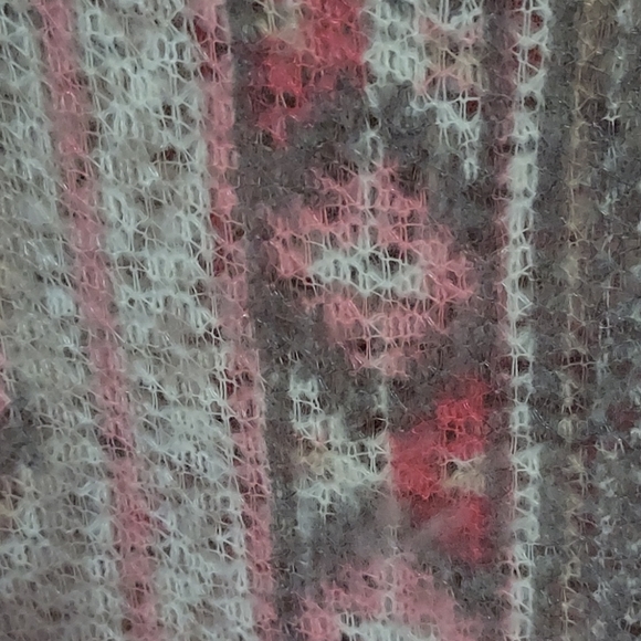 Sweater - Picture 5 of 5